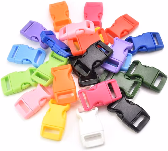 Boucle à dégagement latéral en plastique noir